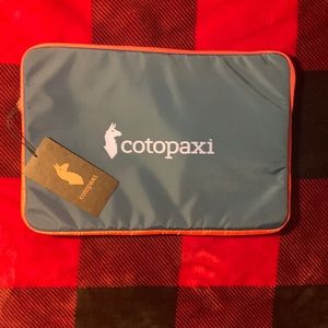 COPY - Cotopaxi 15 inch laptop sleeve